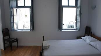 Marcos Rooms