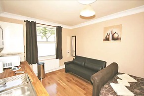Central Studios Gloucester Road by Rooms Booked - Free Parking