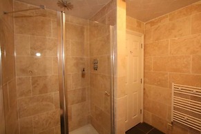 Central Studios Gloucester Road by Rooms Booked - Free Parking