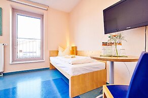 DJH Jugendgästehaus JBB Bielefeld - Hostel