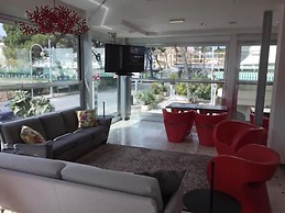 Hotel Montecarlo