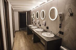 4U Capsule Hotel