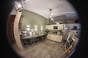4U Capsule Hotel