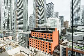 AOC Suites - Heart of Downtown  Condo