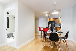 AOC Suites - Heart of Downtown  Condo