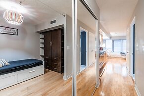 AOC Suites - Heart of Downtown  Condo