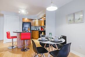 AOC Suites - Heart of Downtown  Condo