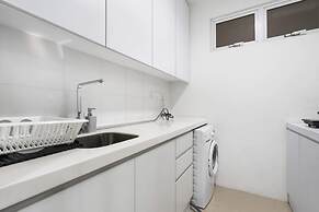 Binjai8 by Plush