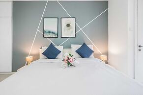Binjai8 by Plush