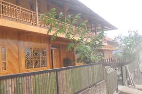 H'mong Home Mountain View