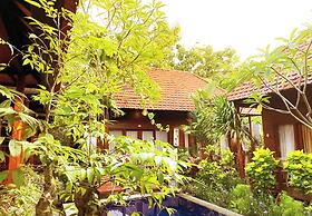 Wait Garden Cottage