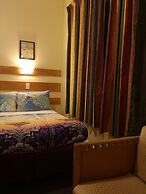 Golden Cross Hotel