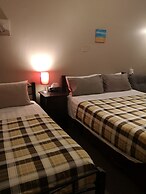 Golden Cross Hotel