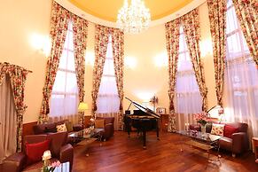 Memory Garden Villa