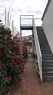 Manhong's Private Courtyard