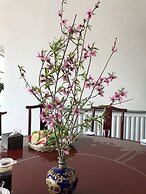Manhong's Private Courtyard