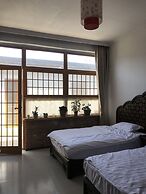 Manhong's Private Courtyard