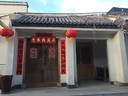 Manhong's Private Courtyard
