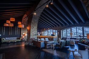 The Mountains Hotel
