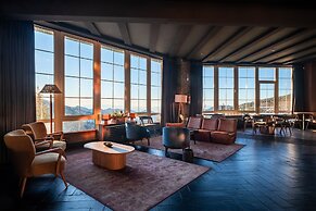 The Mountains Hotel