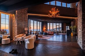 The Mountains Hotel
