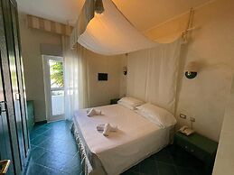 Hotel Baia Dei Faraglioni