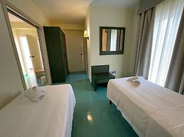 Hotel Baia Dei Faraglioni