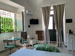 Catania House