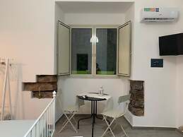 Catania House