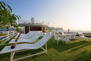 Halong Sapphire Cruise