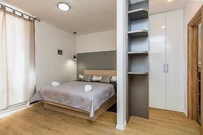 Bell Apartment