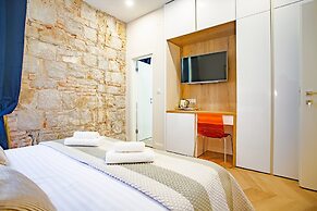 Split Best4Stay Luxury Rooms