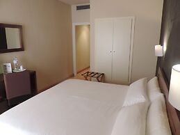 Hotel Puerta de España