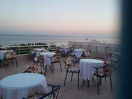 Kiraz Hotel