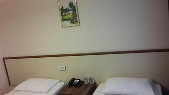 Kiraz Hotel