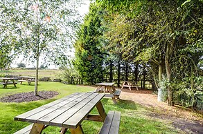 Thames Head Inn