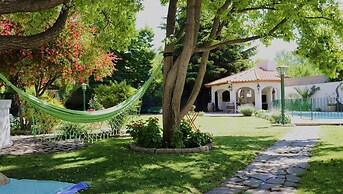 Chiara Lodge