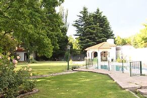 Chiara Lodge