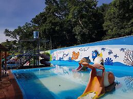 Yolonam Inn