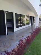 Yolonam Inn
