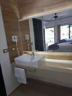 Yolonam Inn
