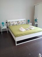 Le Suites Maor