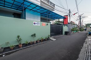 RedDoorz Plus near Semanggi