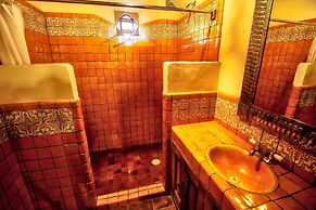 Casa Encantada