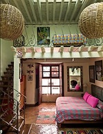 Casa Encantada