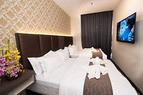 Spring Season Hotel