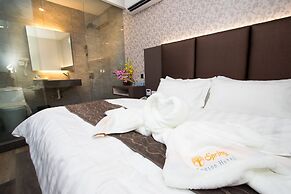 Spring Season Hotel