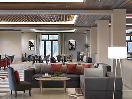The Lake Hotel
