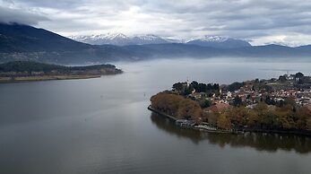 The Lake Hotel
