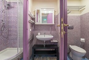 Monti Artistic Flat